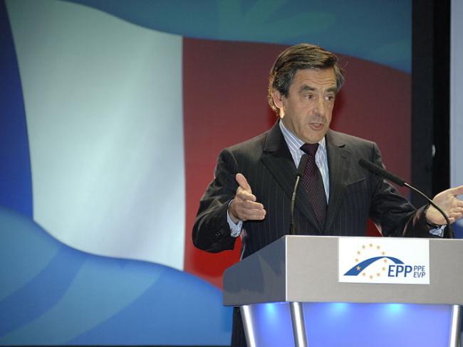 Франсуа Фийон «расскажет всю правду народу Франции» о скандале вокруг его супруги