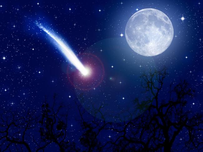 Земляне увидят лунное затмение и «новогоднюю» комету