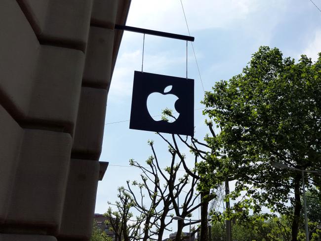 СМИ: в израильском филиале Apple ведется работа над iPhone 8
