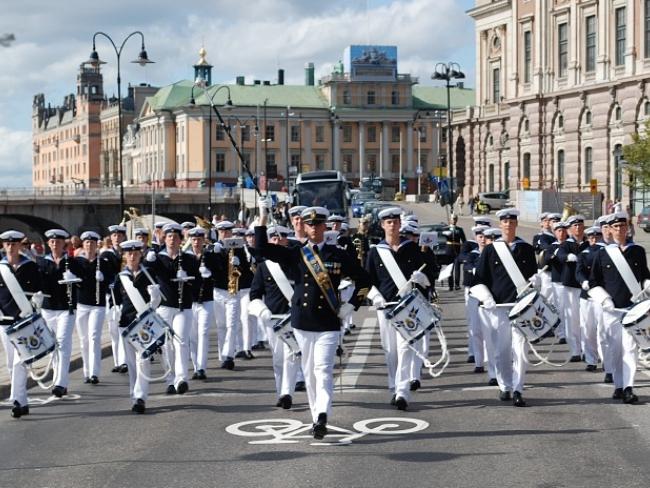 Швеция возобновляет призыв на военную службу